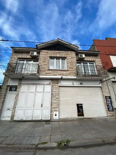 Casa de 3 ambientes en venta en PINOS DE ANCHORENA