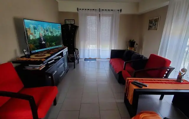 Casa de 4 ambientes en venta en LAS AVENIDAS