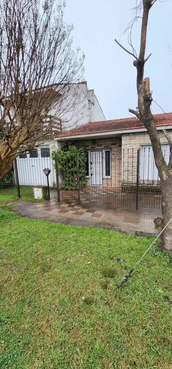 Casa de 3 ambientes en venta en CAMINO A NECOCHEA