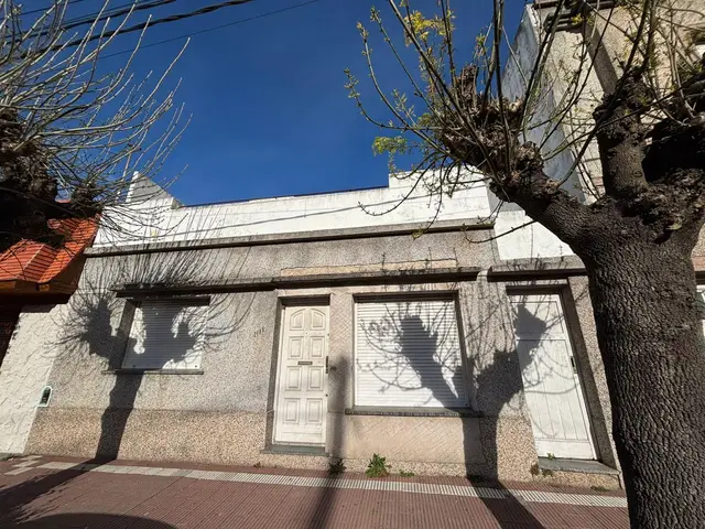 Casa de 4 ambientes en venta en DON BOSCO