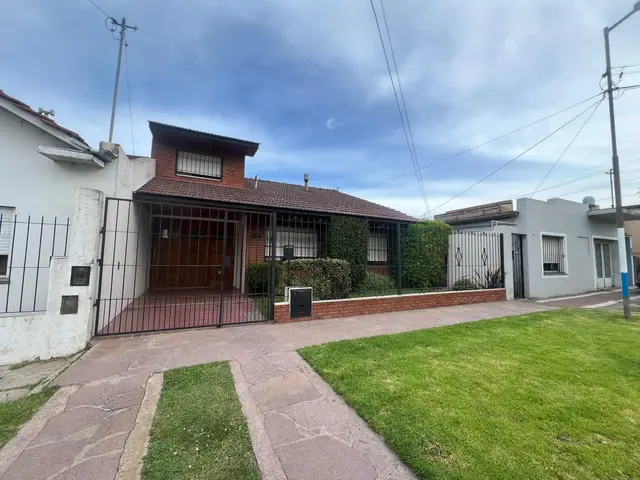Casa de 4 ambientes en venta en EL PROGRESO