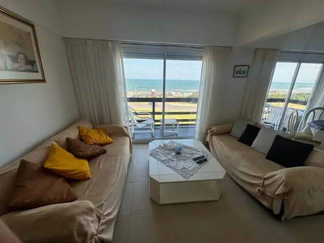 Departamento de 4 ambientes en venta en DEL PUERTO