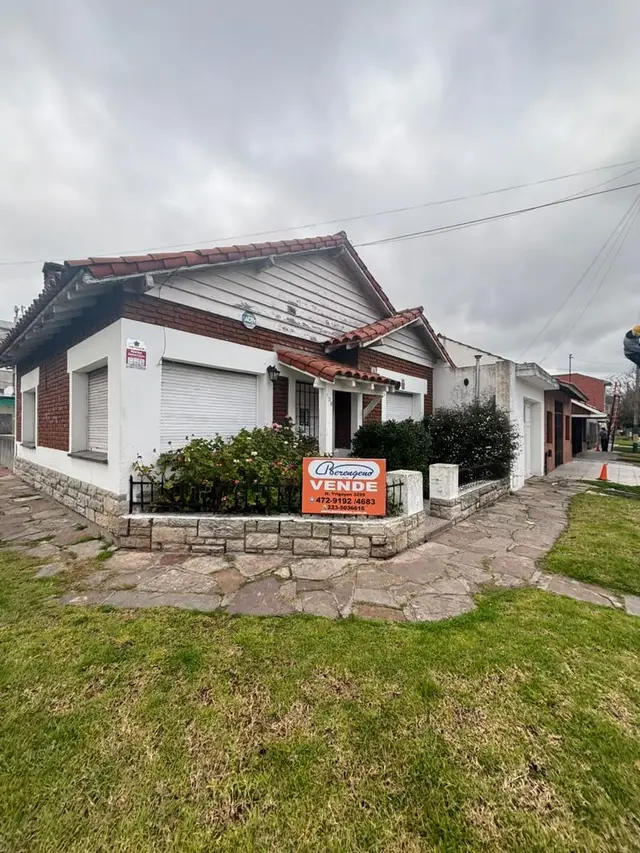 Casa de 2 ambientes en venta en LAS AVENIDAS