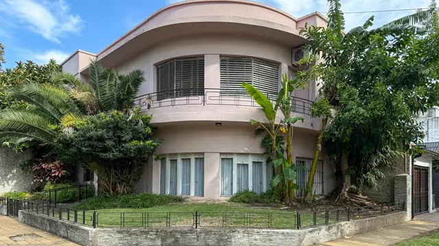 Casa de 5 ambientes en venta en Mar del Plata