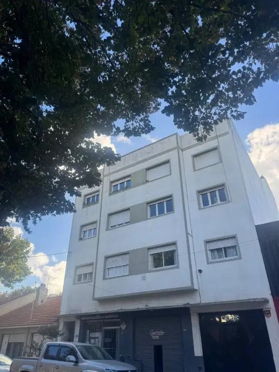Departamento de 3 ambientes en venta en SAN JOSE