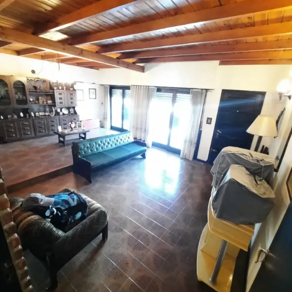 Casa de 4 ambientes en venta en ESTACION NORTE