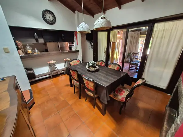 Casa de 5 ambientes en venta en LA FLORIDA