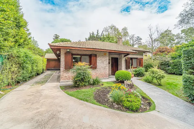 Casa en venta en PARQUE MONTEMAR-EL GROSELLAR