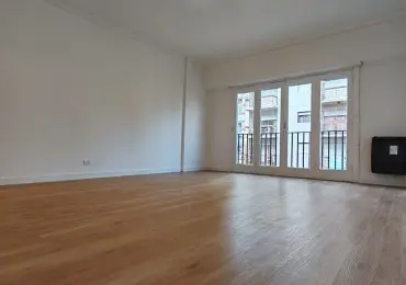 Departamento de 3 ambientes en venta en LA PERLA