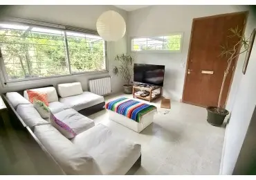Casa de 3 ambientes en venta en LOS TILOS