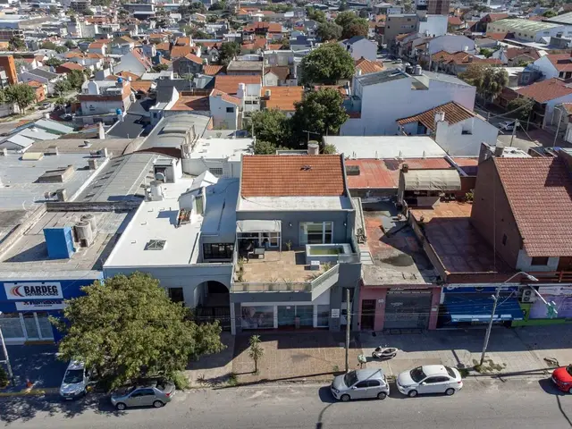 Local en venta en DEL PUERTO