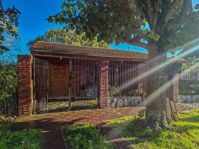 Casa de 3 ambientes en venta en FRAY LUIS BELTRAN