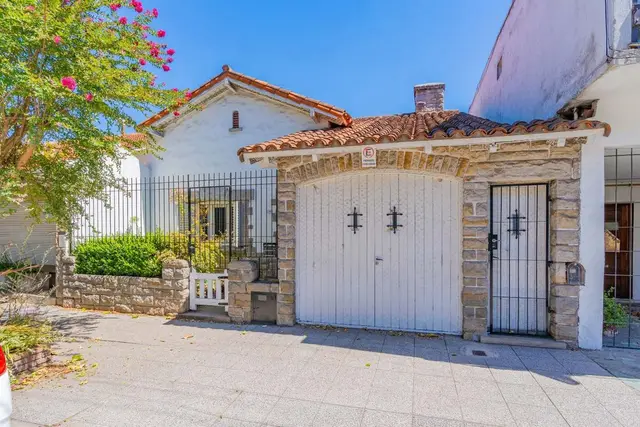Casa de 4 ambientes en venta en SAN JUAN