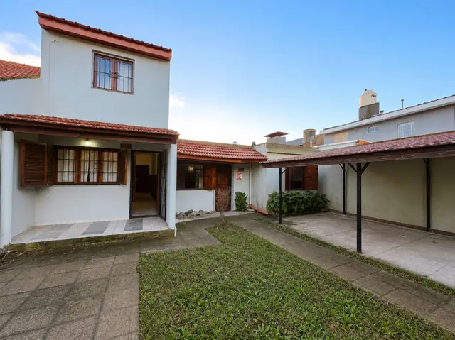 Casa de 4 ambientes en venta en LOS PINARES
