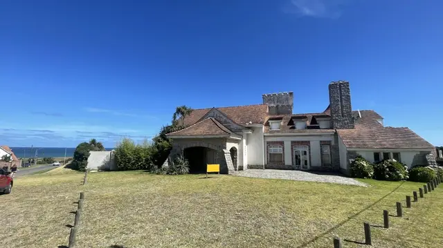 Local de 1 ambiente en venta en LOS ACANTILADOS
