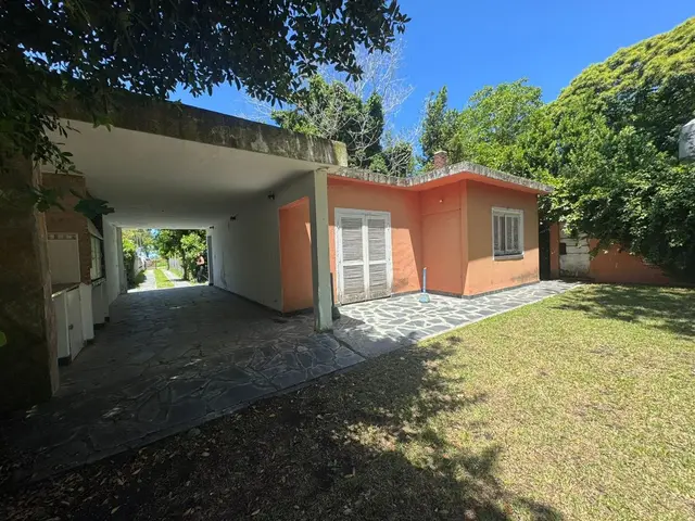 Casa de 3 ambientes en venta en SAN EDUARDO DE CHAPADMALAL