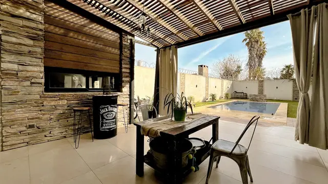 Casa de 5 ambientes en venta en LOS PINARES
