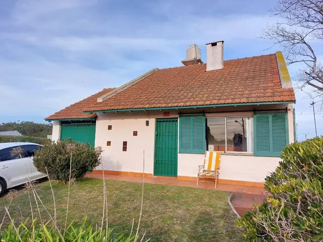 Casa de 4 ambientes en venta en ALFAR