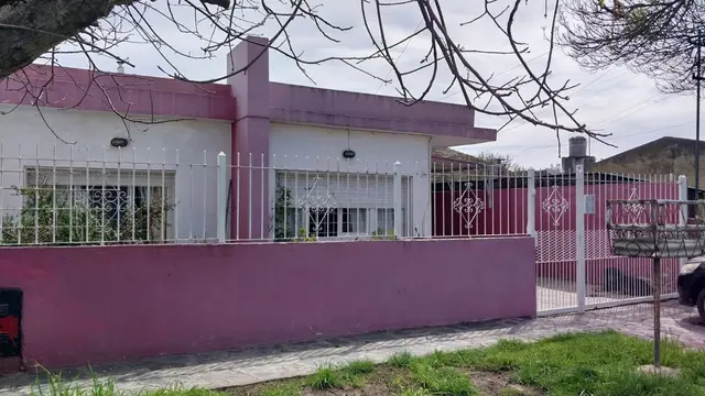 Casa de 6 ambientes en venta en NEWBERY JORGE