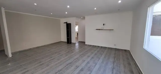 Casa de 3 ambientes en venta en CERRITO Y SAN SALVADOR