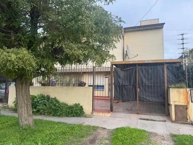 PH de 3 ambientes en venta en AMEGHINO FLORENTINO