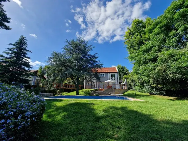 Casa de 4 ambientes en venta en SIERRA DE LOS PADRES