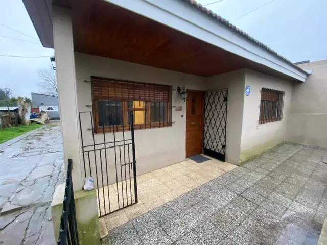 Casa de 6 ambientes en venta en MALVINAS ARGENTINAS