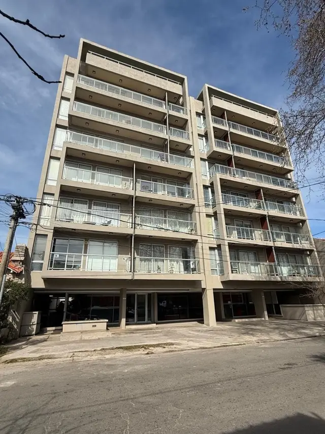 Cochera en venta en NUEVA POMPEYA