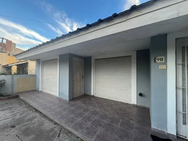 Casa de 3 ambientes en venta en MALVINAS ARGENTINAS