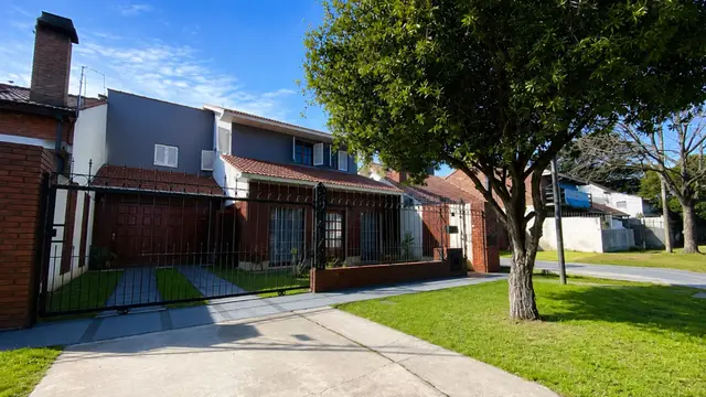 Casa de 4 ambientes en venta en ESTRADA JOSE MANUEL