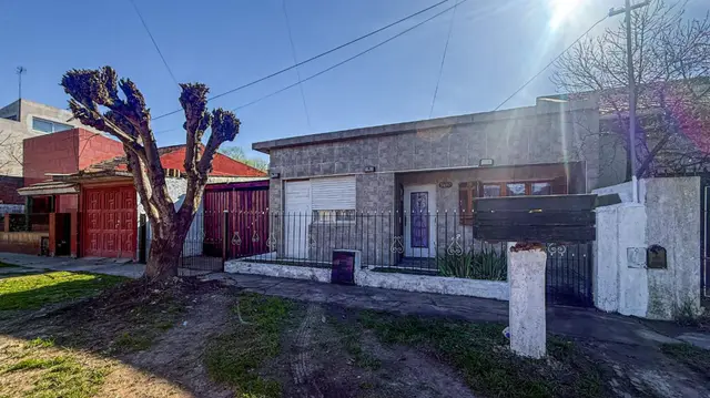 Casa de 3 ambientes en venta en BATAN
