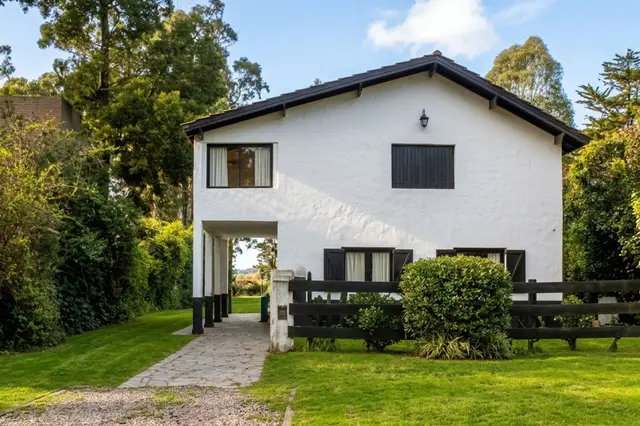 Casa de 4 ambientes en venta en BOSQUE PERALTA RAMOS