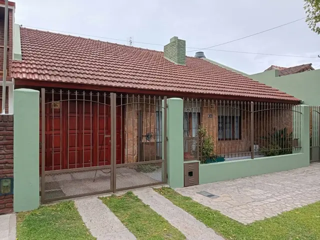 Casa de 4 ambientes en venta en EL GAUCHO