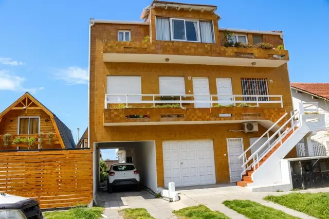 PH de 3 ambientes en venta en FARO NORTE