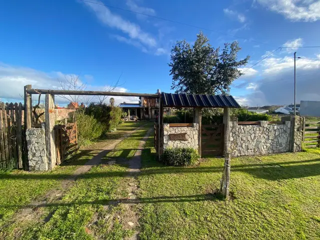 Casa de 3 ambientes en venta en Santa Elena