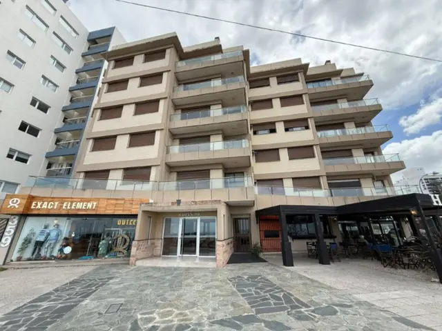 Departamento de 3 ambientes en venta en PARQUE LURO
