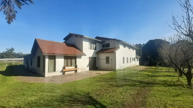 Terreno de 8 ambientes en venta en LA GLORIA DE LA PEREGRINA