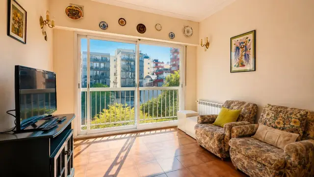 Departamento de 3 ambientes en venta en LA PERLA