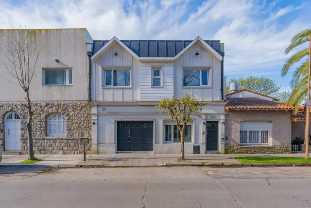 Casa de 5 ambientes en venta en GENERAL ROCA