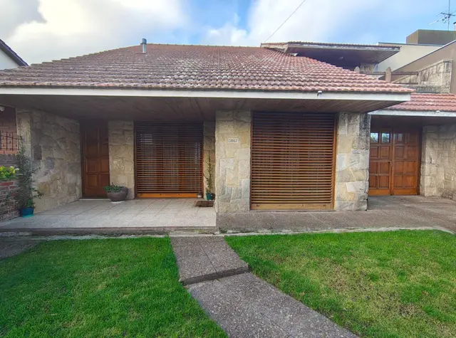 Casa de 4 ambientes en venta en COLINAS DE PERALTA RAMOS