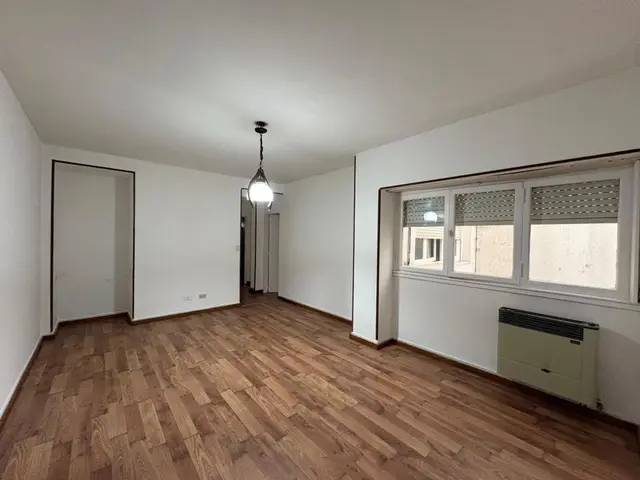 Departamento de 4 ambientes en venta en LA PERLA