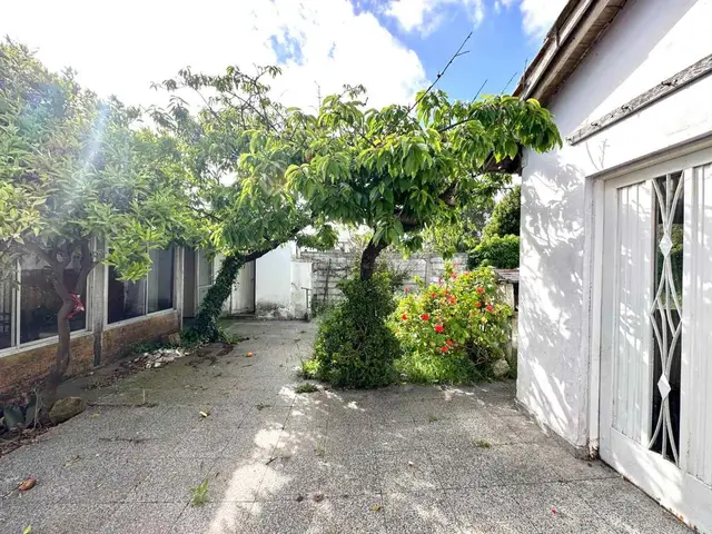 Casa de 3 ambientes en venta en VILLA PRIMERA