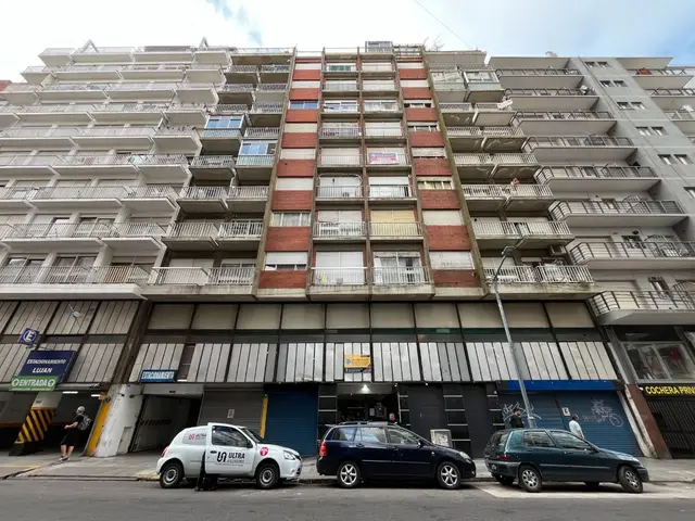 Departamento de 2 ambientes en venta en Centro