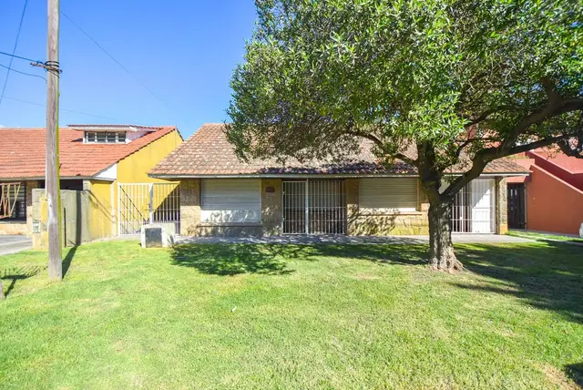 Casa de 4 ambientes en venta en ZACAGNINI JOSE MANUEL
