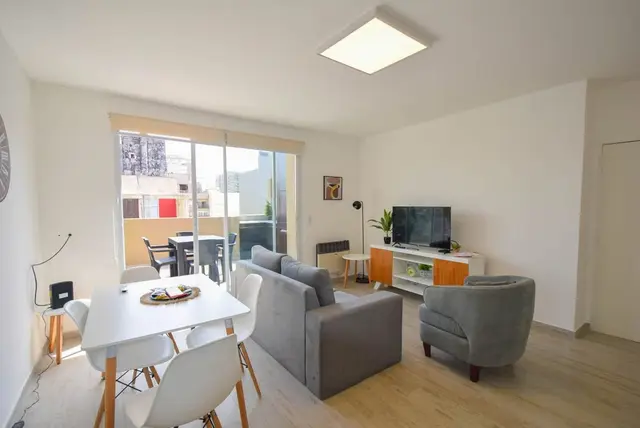 Departamento de 3 ambientes en venta en ESTACION TERMINAL (ALDREY)