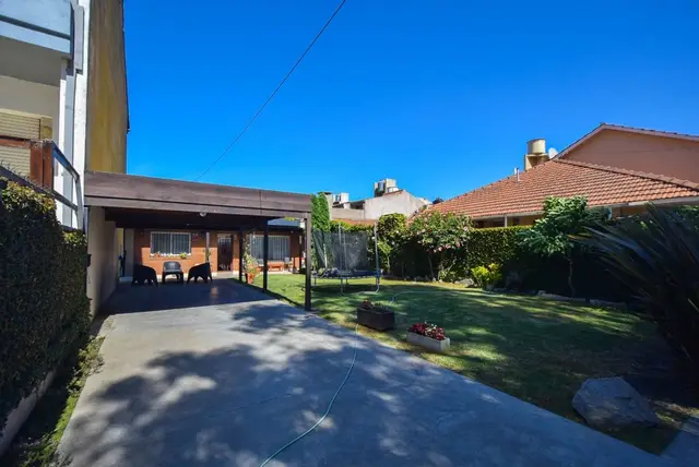 Casa de 4 ambientes en venta en CONSTITUCION