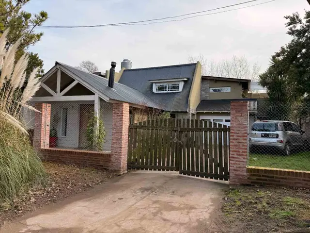 Casa de 7 ambientes en venta en ALFAR