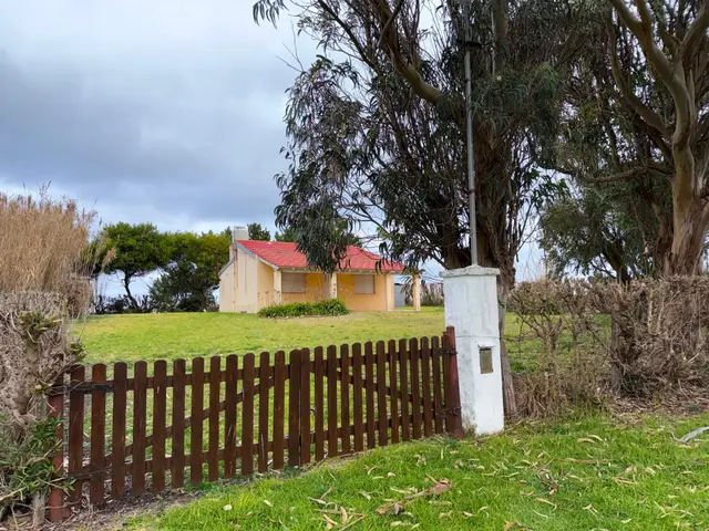 Casa de 3 ambientes en venta en SAN EDUARDO DEL MAR