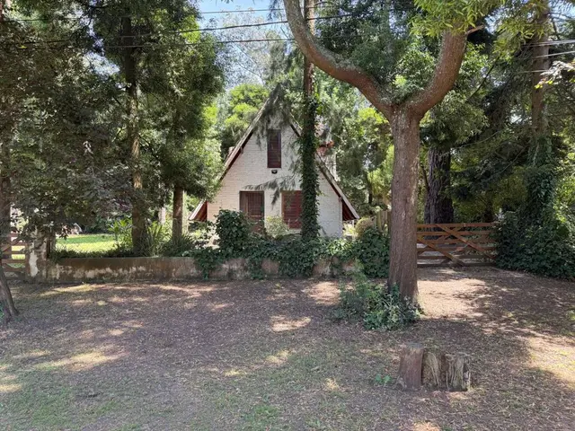 Casa de 4 ambientes en alquiler en BOSQUE PERALTA RAMOS