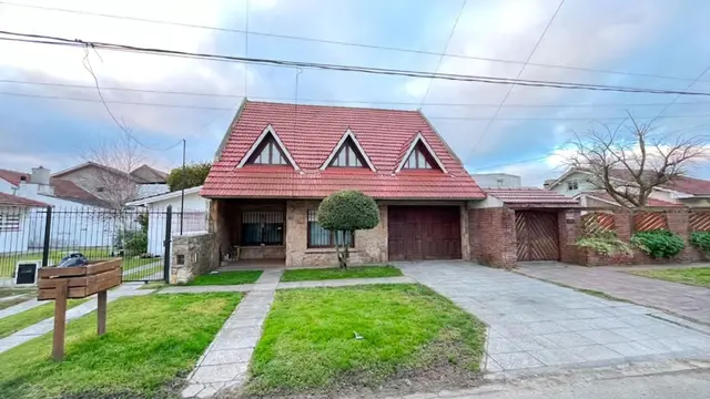 Casa de 7 ambientes en venta en CONSTITUCION